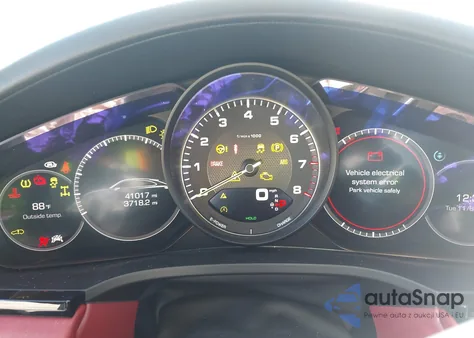 2020 Porsche Cayenne E-Hybrid Coupe z USA, uszkodzony, nr VIN WP1BE2AY9LDA55293